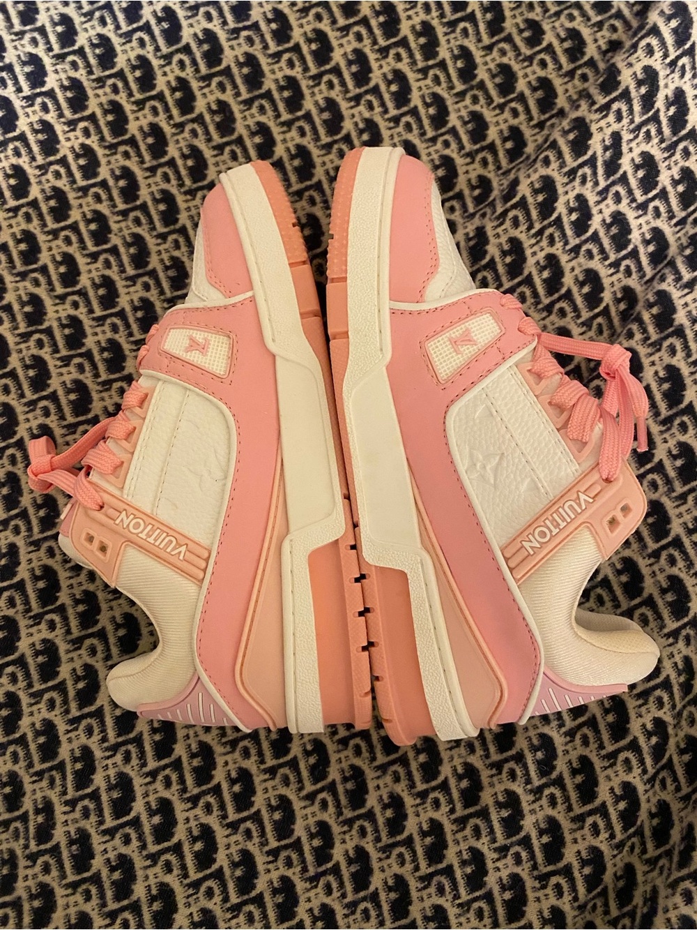 Louis Vuitton Pink and White Women's Sneakers - Picture 4 of 9